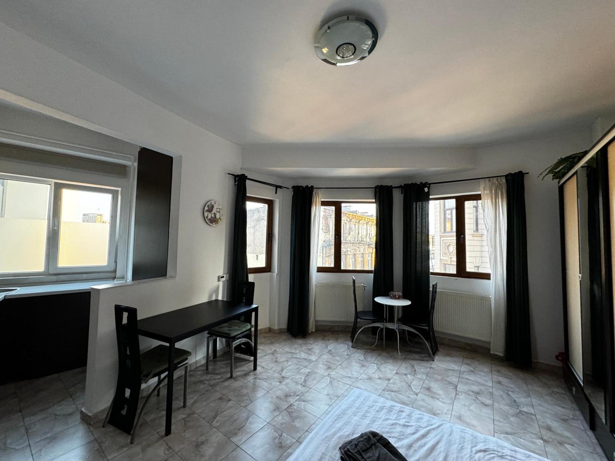 Old Town Studios By Chr Luxury Property بوخارست المظهر الخارجي الصورة